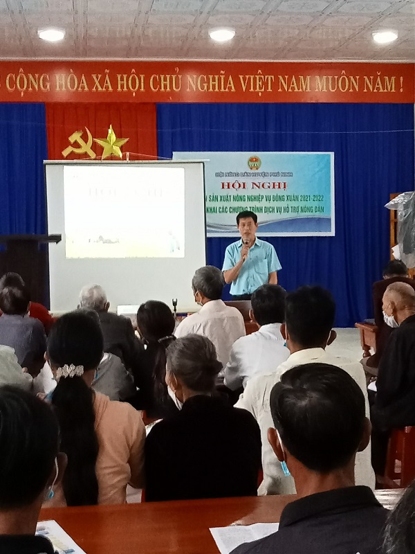 Hội Nông dân xã Tam Vinh phối hợp tổ chức Hội nghị Tập huấn SXNN và triển khai chương trình phân bón trả chậm, giống cây ăn quả