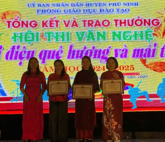 Tham gia Hội thi văn nghệ cấp huyện năm học 2024-2025